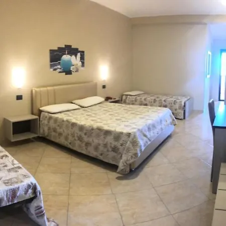 Campagnola מלון